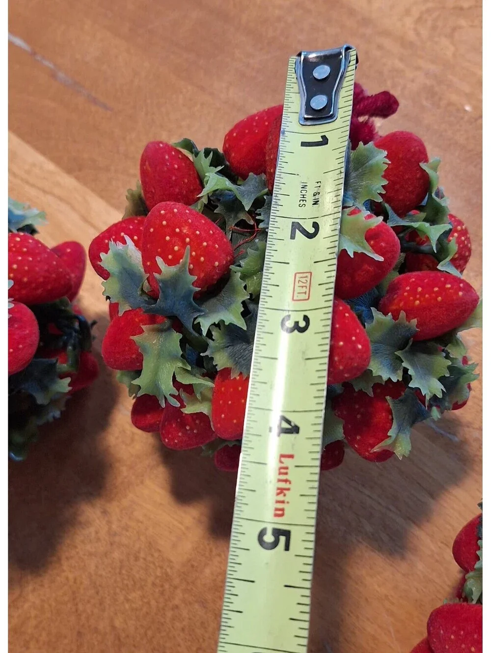 3 VTG Strawberry Plastic Cluster Hanging Balls Looks Like Mistletoes 3.5